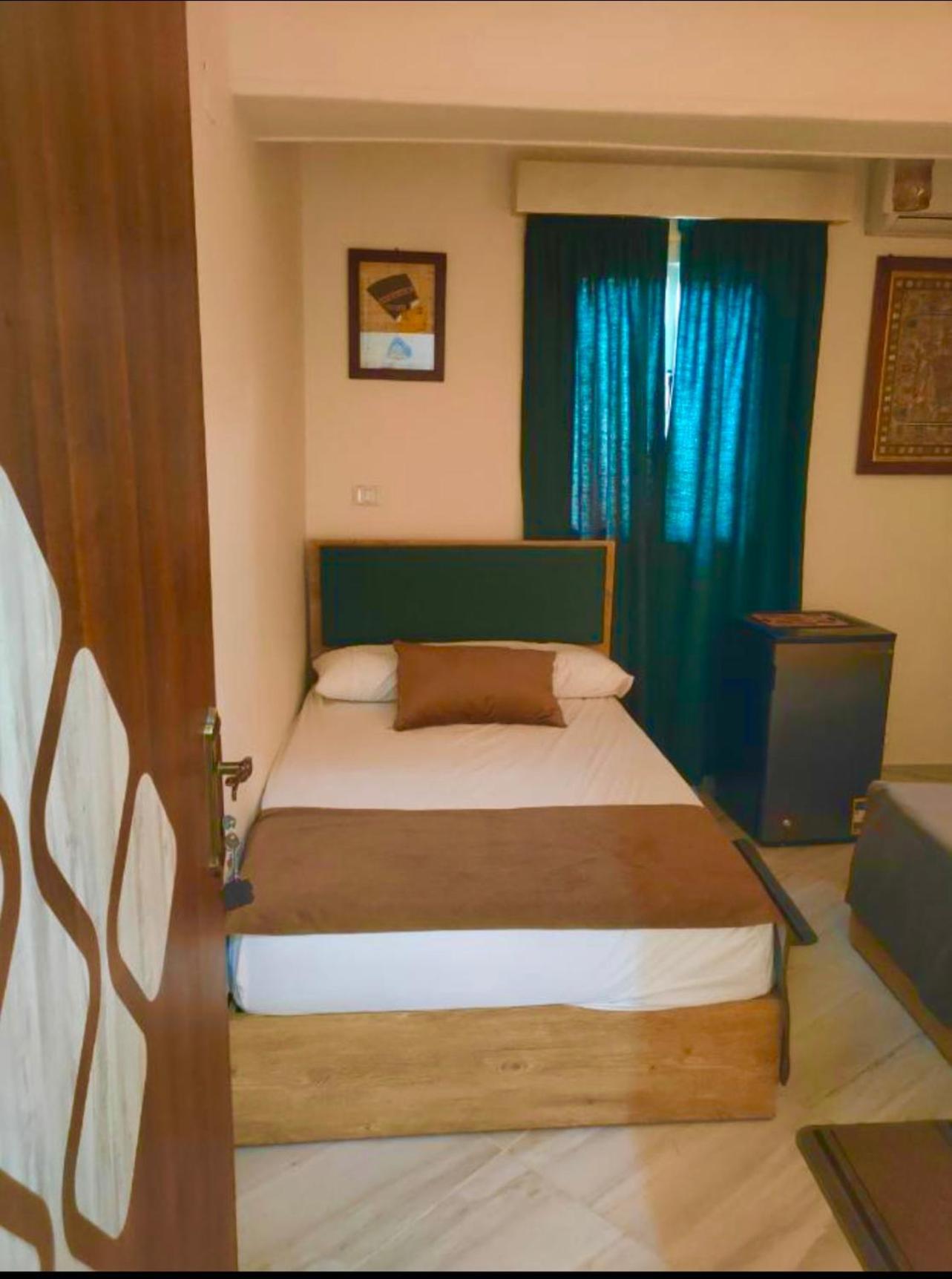 Matto Pyramids Inn Kafrat al Jabal Exterior photo