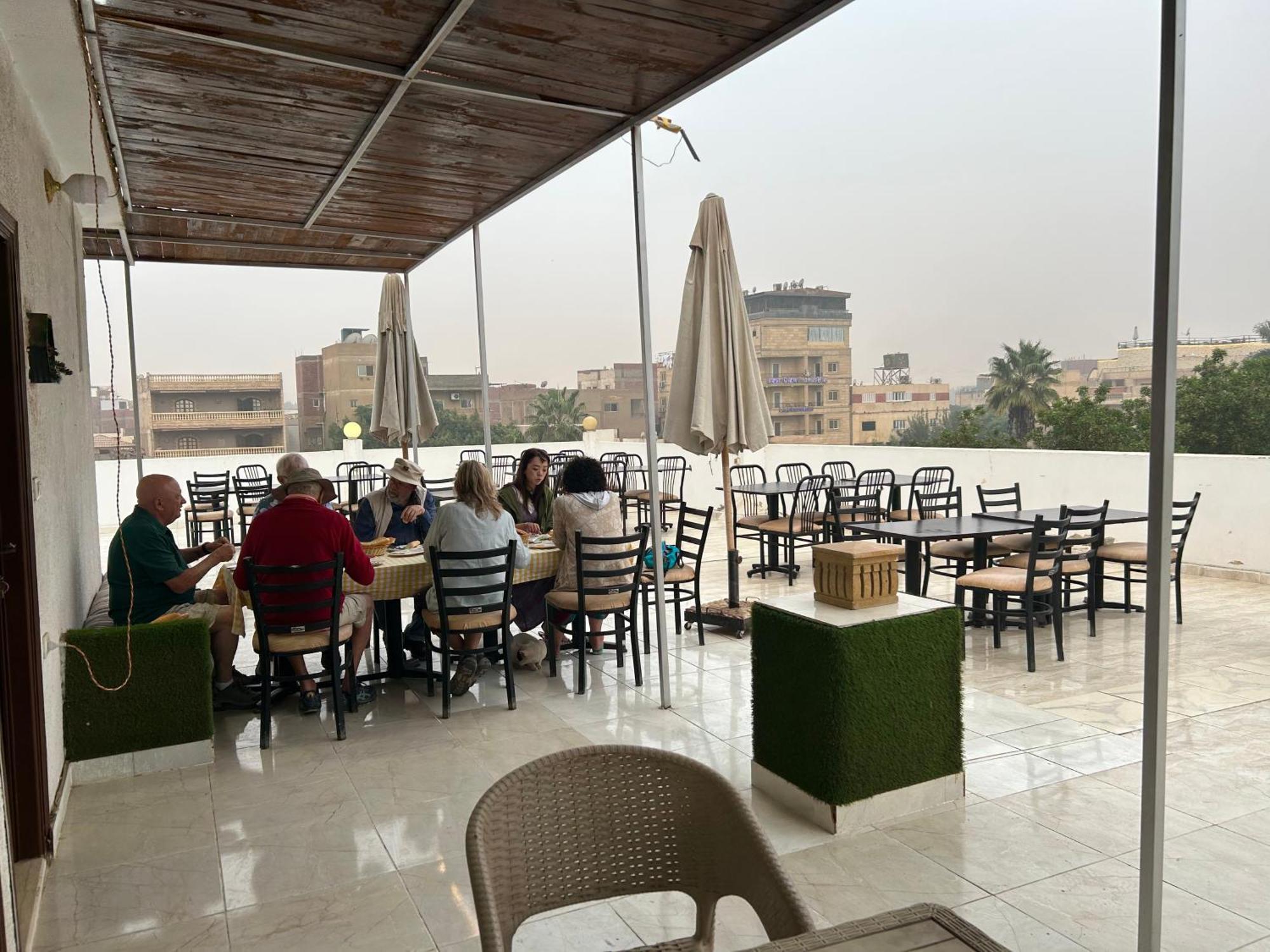 Matto Pyramids Inn Kafrat al Jabal Exterior photo